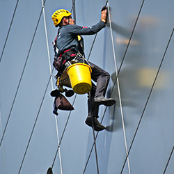 czyszczenie elewacji na wysokości